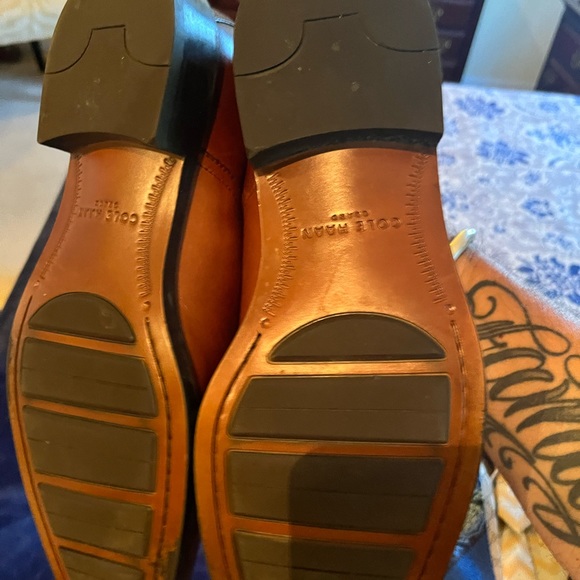 Cole Haan Loafers size 9.5. So comfortable and very classy. Absolutely stylish! main image 4